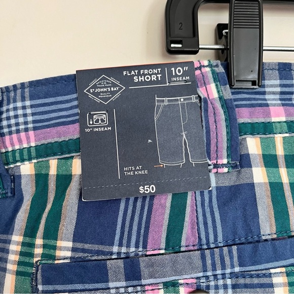 NWT Men’s St. John’s Bay Flat Front Knee Length Plaid Shorts Size 42 Big - Picture 4 of 6